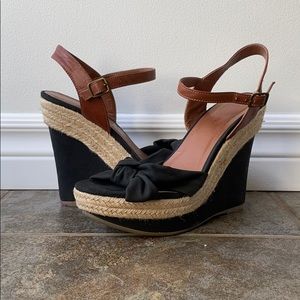 Wedge heels